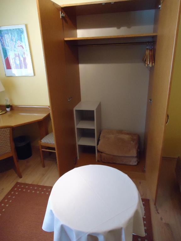 Hotel Ottersleben Magdeburg Rum bild
