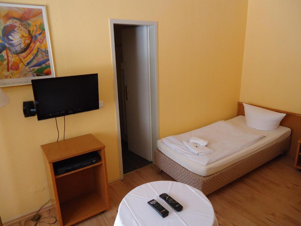 Hotel Ottersleben Magdeburg Exteriör bild